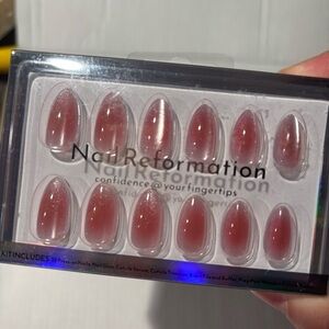 Nail Reformation Pink Blush Cat Eye Glitter Medium Almond Press On Nails